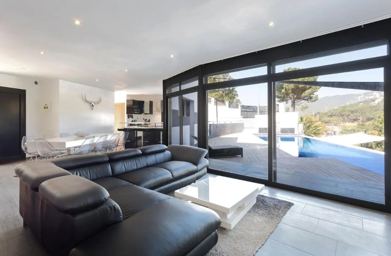 Villa Leeloo - Location Maitikoa Lloret de Mar 0*,  Spain