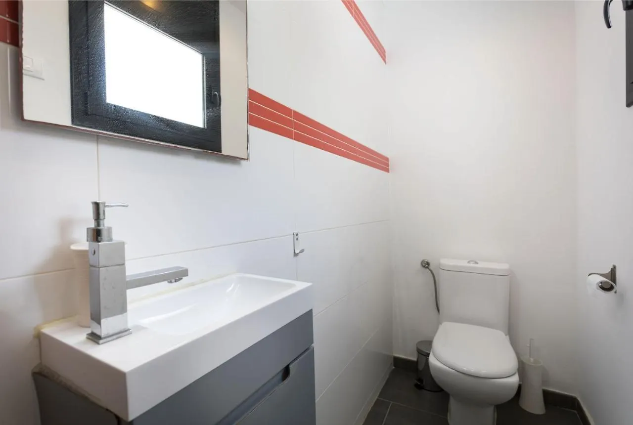 Villa Leeloo - Location Maitikoa Lloret de Mar 0*,  Spain