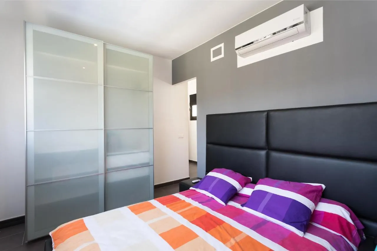 Villa Leeloo - Location Maitikoa Lloret de Mar Spain